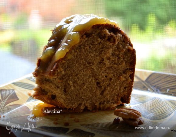 Фунтовый пряный кекс с апельсиново-ромовым соусом