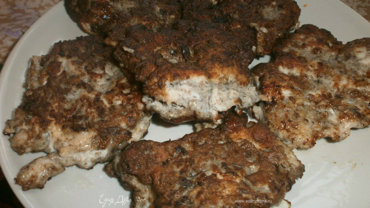 Куриные котлетки с грибами на скорую руку