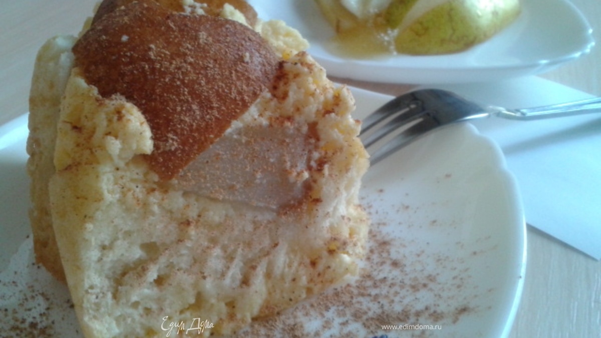 Пирог творожный с ванильной грушей