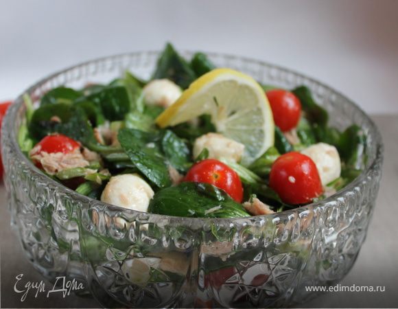 Салат с тунцом