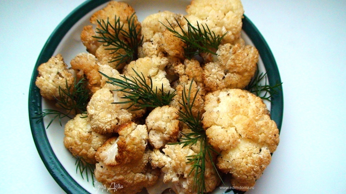 Запеченная цветная капуста в лимонном соке с чесноком