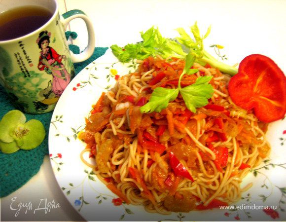 Мятые овощи с рисовой вермишелью Мятые овощи с рисовой вермишелью