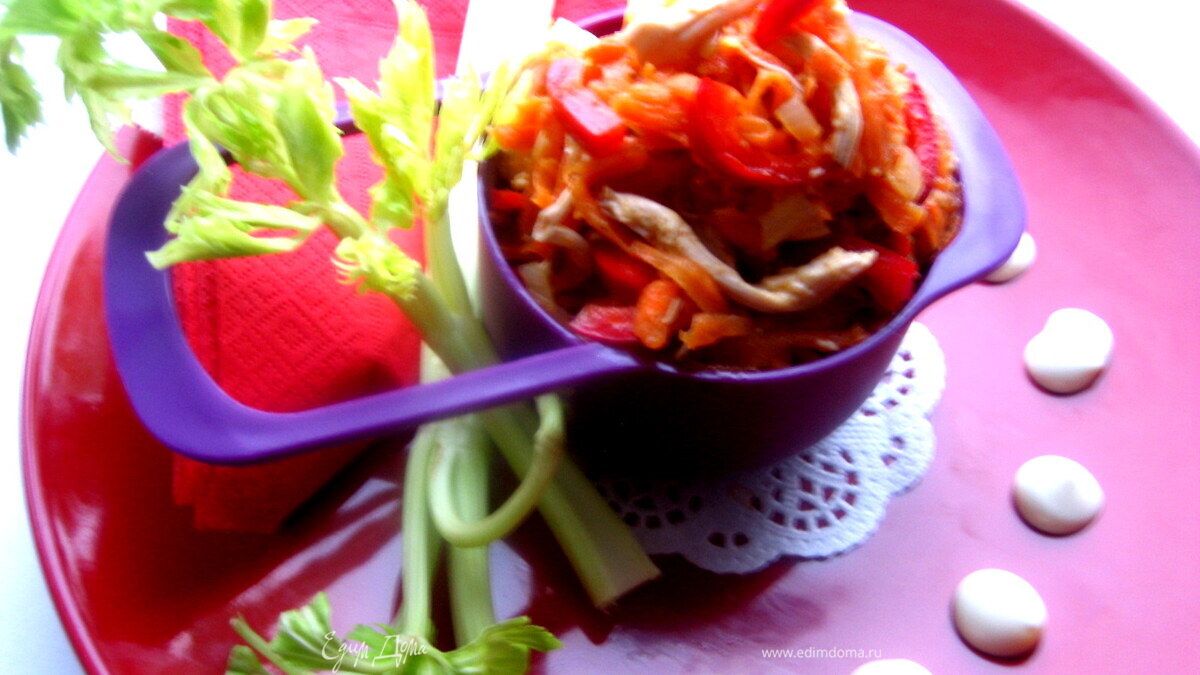 Салат с курицей и корейской морковкой