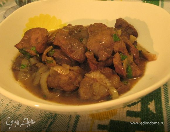 Печень теленка с луком в кисло-сладком соусе Печень теленка с луком в кисло-сладком соусе