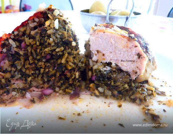 Курица, фаршированная шпинатом и гранатом в яблочном сидре Курица, фаршированная шпинатом и гранатом в яблочном сидре