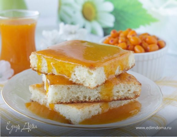 Манник творожный с облепиховым соусом Манник творожный с облепиховым соусом