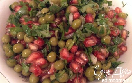 Рецепт Салат из граната и зеленого горошка по-армянски
