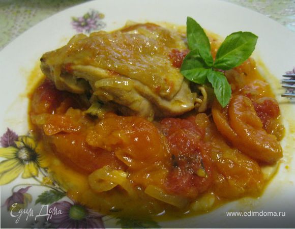 Курица с помидорами и курагой