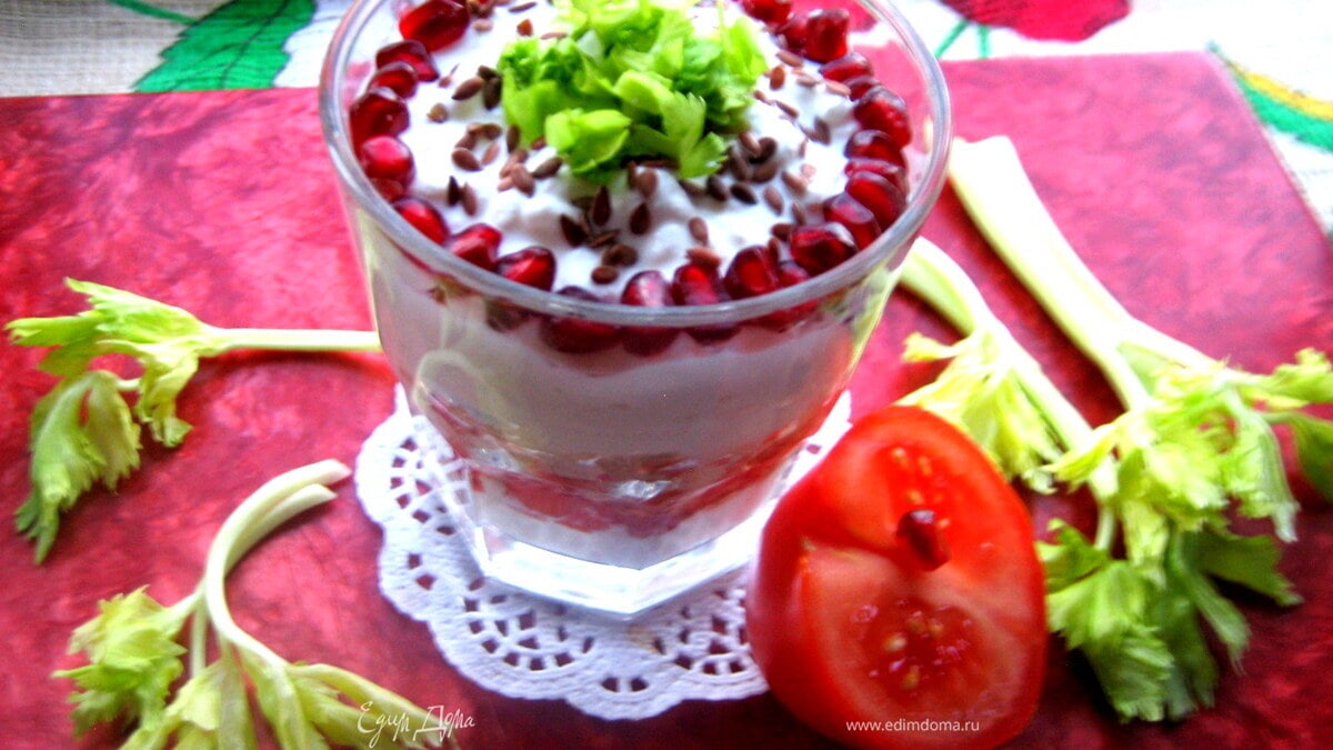 Несладкий творог с овощами