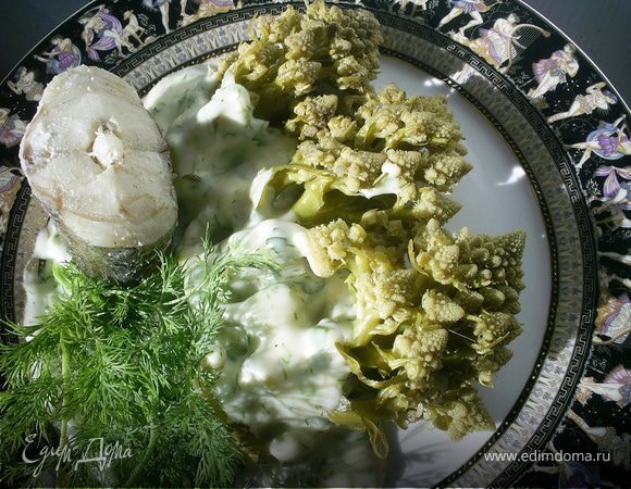 Цветная капуста под сырно-чесночным соусом Цветная капуста под сырно-чесночным соусом