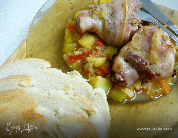 Фаршированная куриная голень с черносливом и качоттой