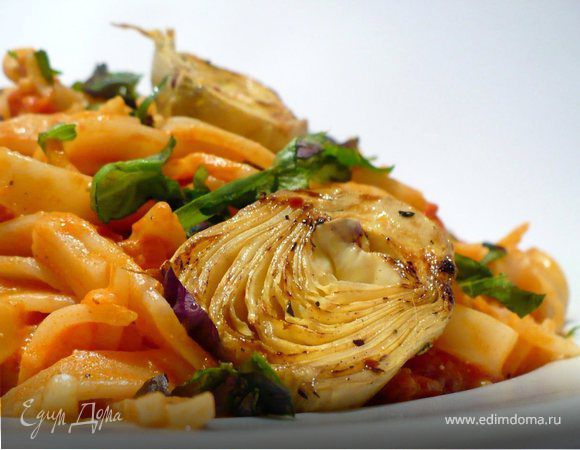 Тальятелле с нежнейшим томатным соусом и жареными артишоками