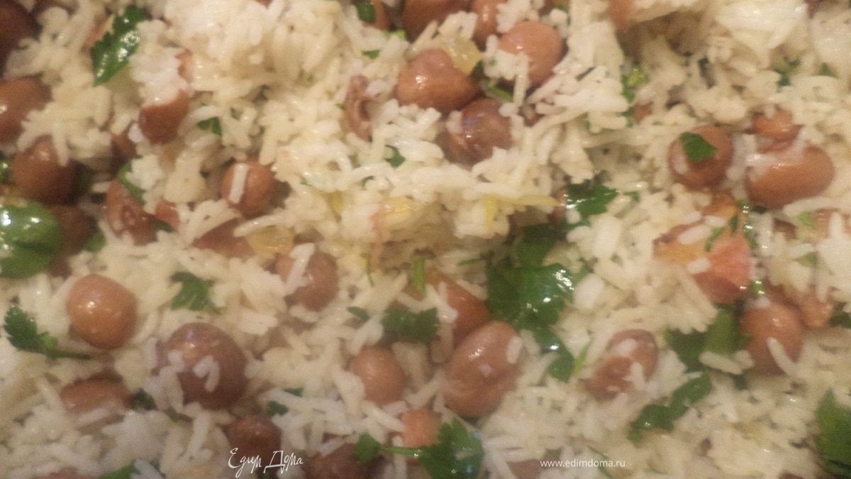 Рис с фасолью и беконом