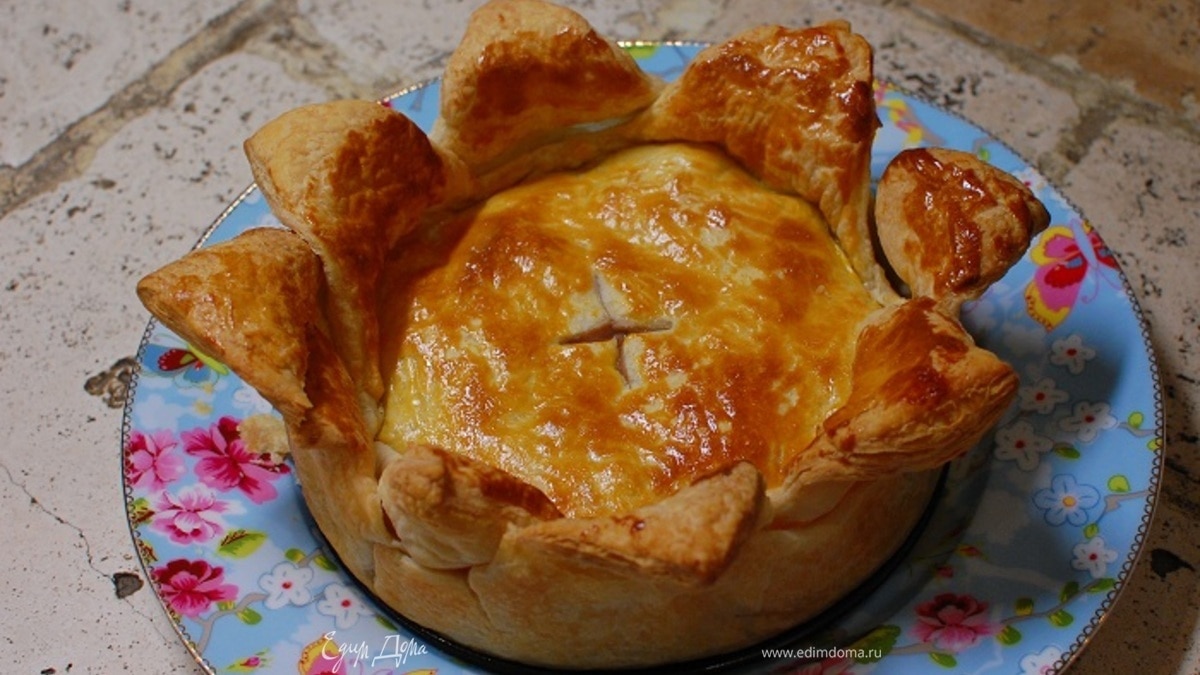 Слоеный пирог с мясом и сладким перцем 