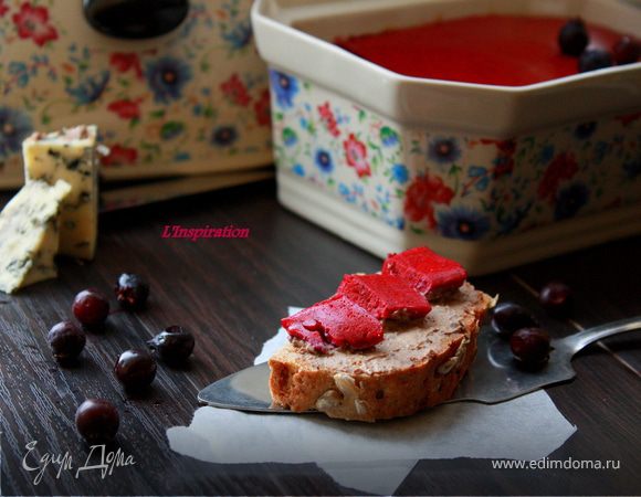 Паштет из куриной печени под пикантным мармеладом