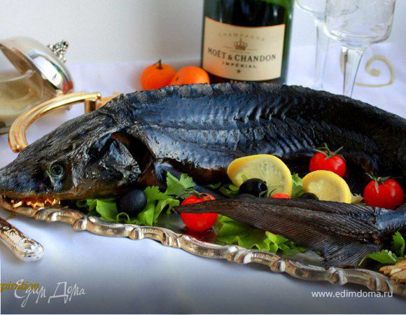 Осетрина с лионским соусом Осетрина с лионским соусом