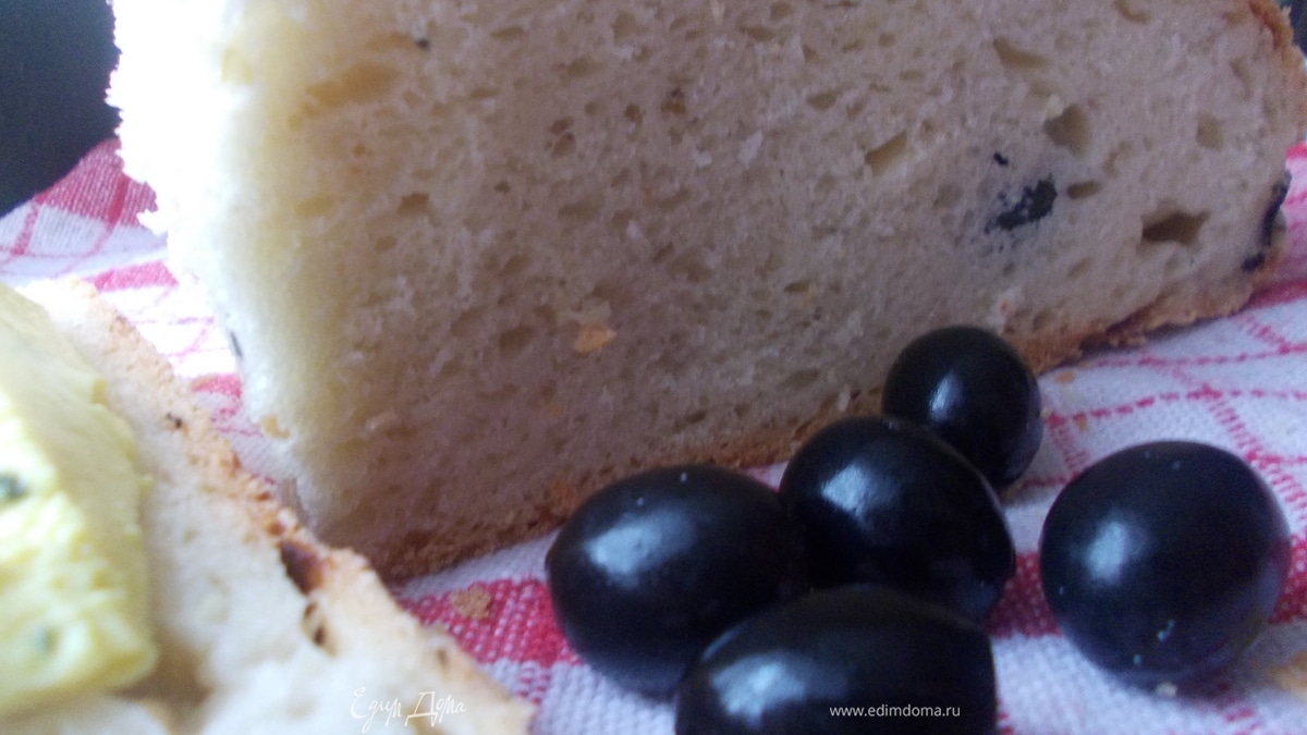 Кипрский оливковый хлеб