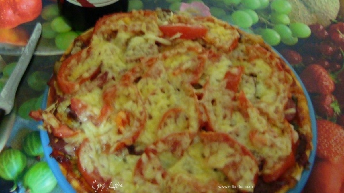 Рецепт пиццы с колбасой и грибами