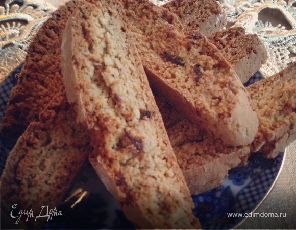 Миндальные бискотти с шоколадной крошкой Миндальные бискотти с шоколадной крошкой