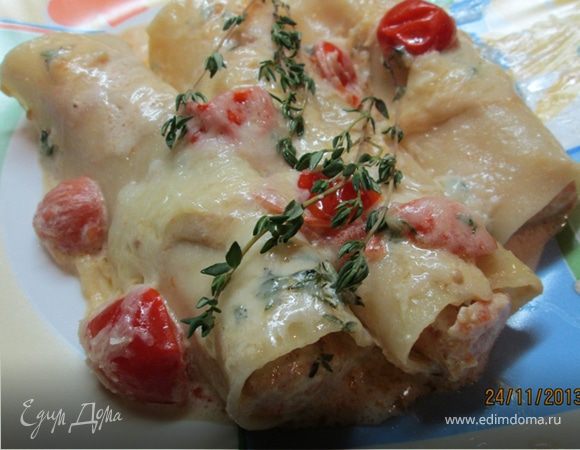Каннелони с овощным соусом и рыбным фаршем