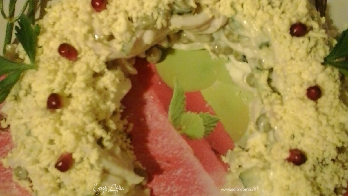 Салат из кальмаров "Почти Оливье"