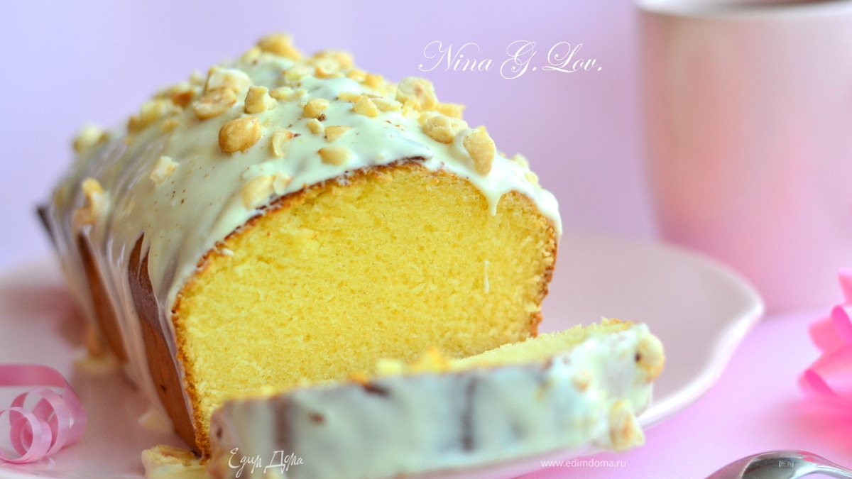 Кекс на сгущенном молоке с белым шоколадом и фундуком