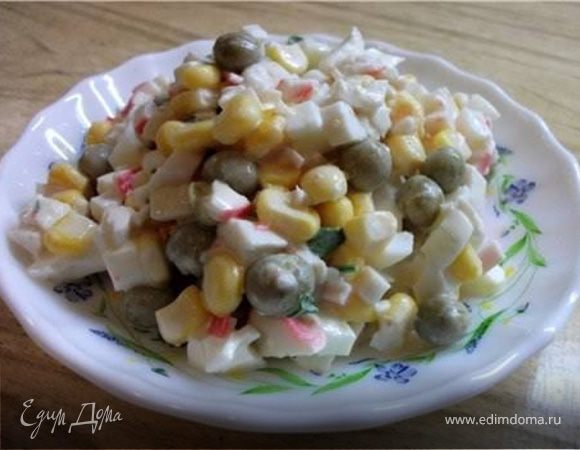 Салат из крабовых палочек с горчичной заправкой