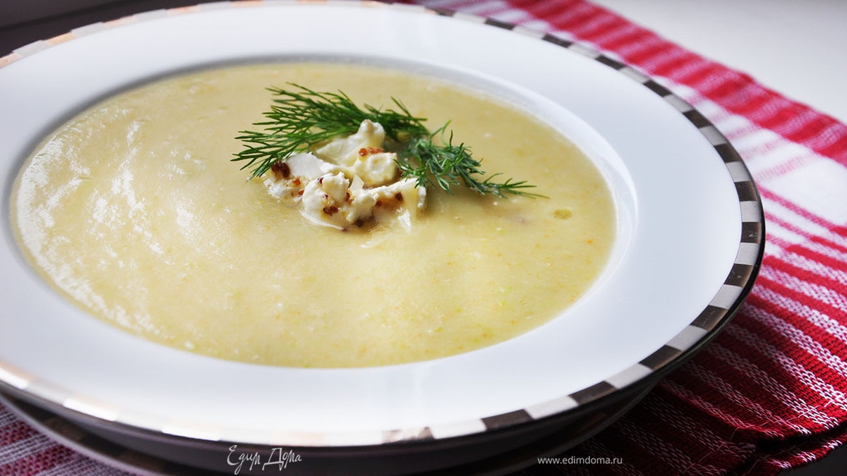 Овощной суп-пюре с зеленым горошком