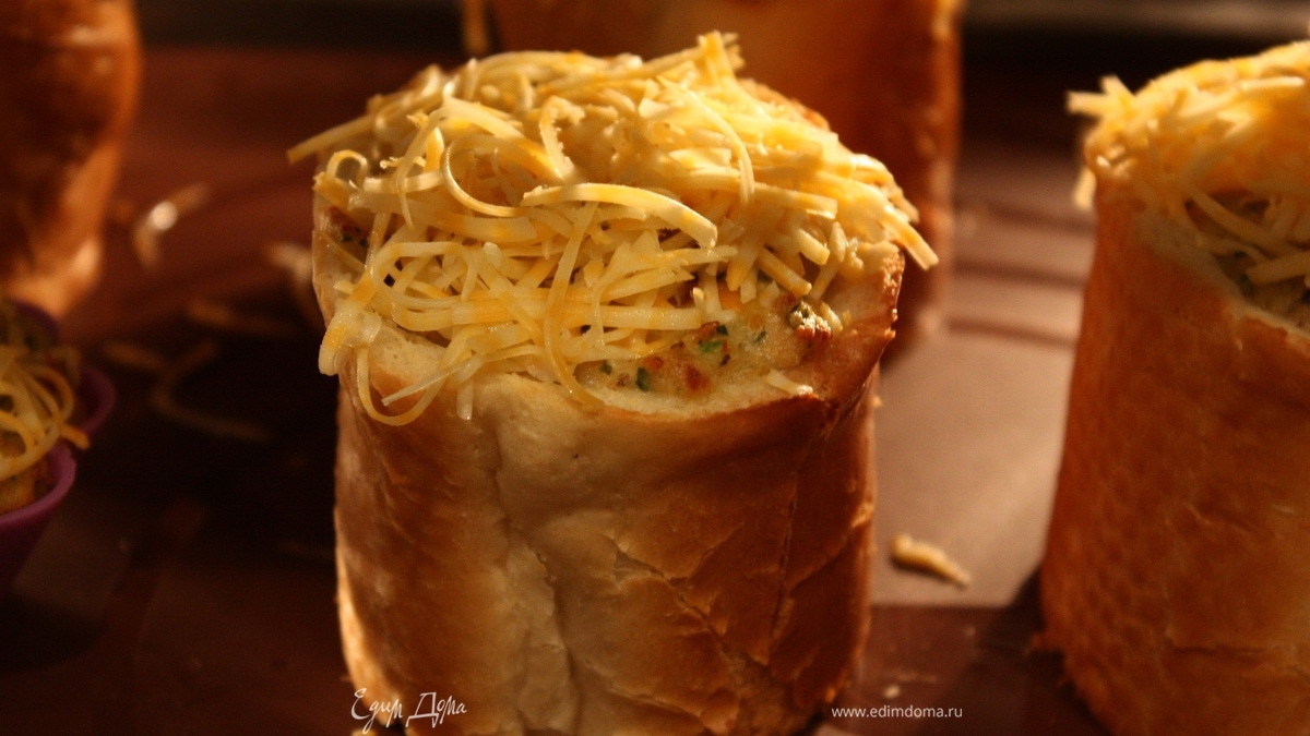 Рыбный пудинг в багете