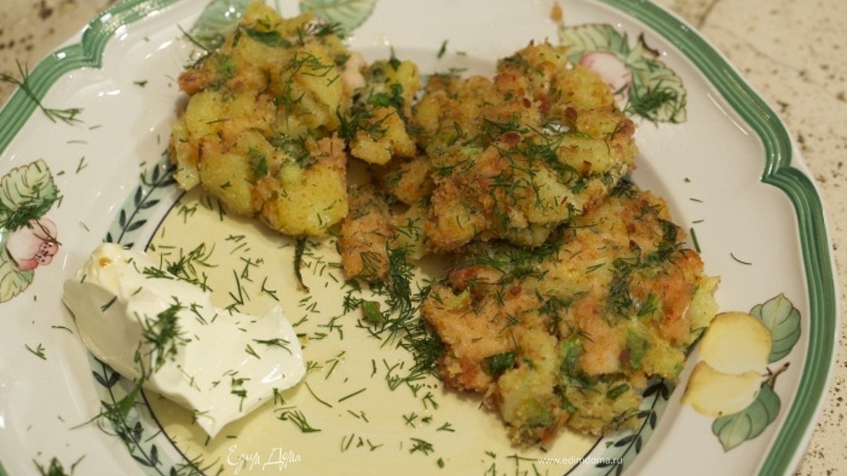 Биточки из семги с картофелем 
