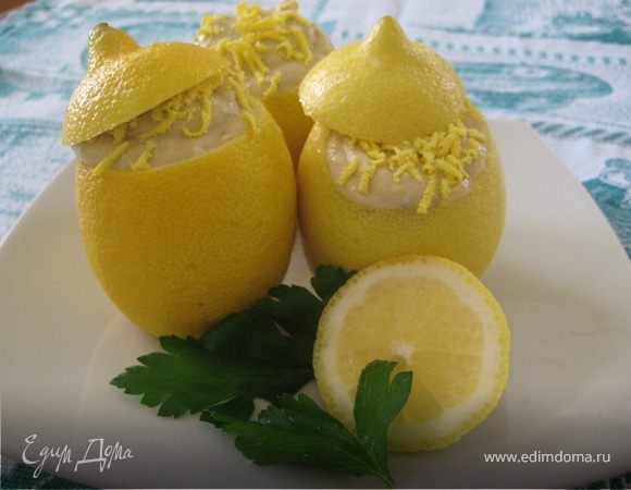 Лимоны, фаршированные кремом из тунца Лимоны, фаршированные кремом из тунца