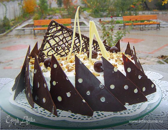 Ореховый торт с кремом Патисьер	 