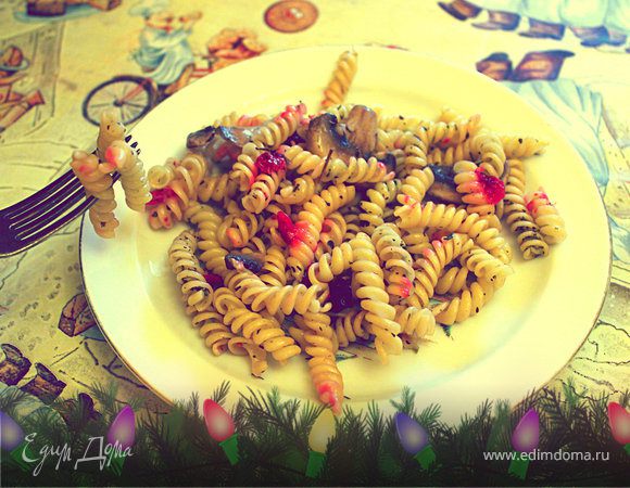 Ригатони с шампиньонами и ягодами Ригатони с шампиньонами и ягодами