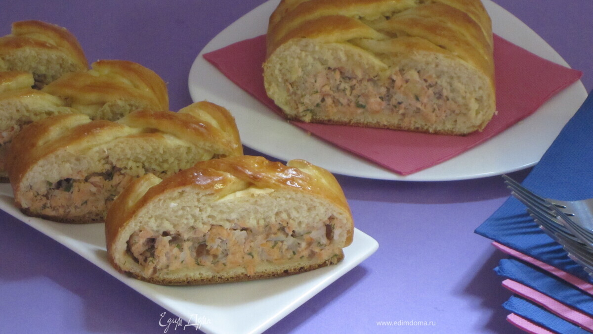 Пирог с семгой