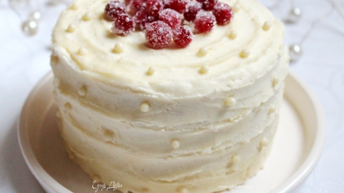 Брусничный торт с белым шоколадом