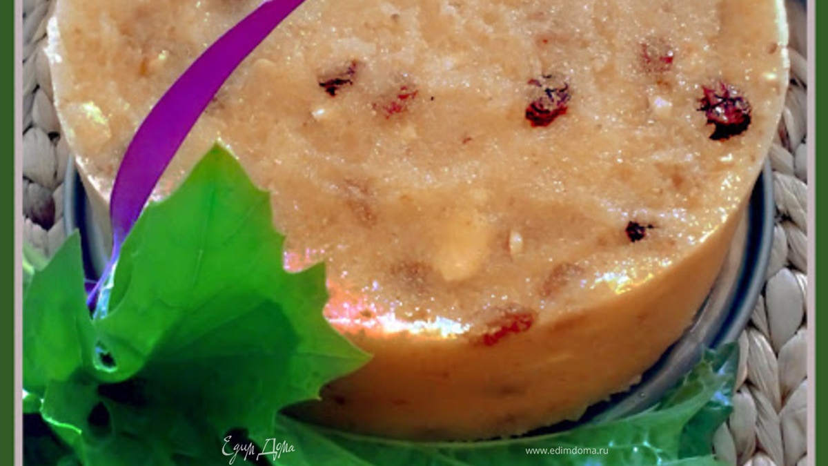 Халва из манной крупы с орехами и изюмом