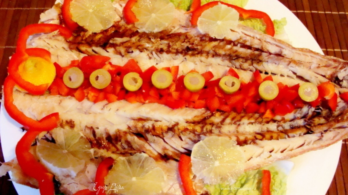 "Летучий" судак, запеченный в соли и лаймах