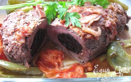 Рецепт Запеченная говяжья вырезка с черносливом
