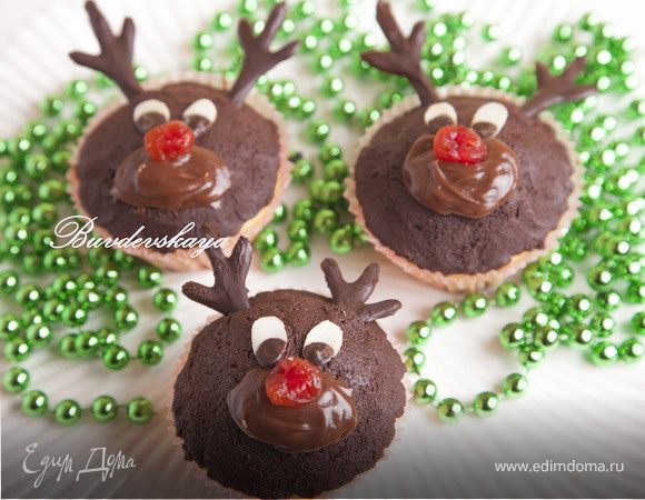 Новогодние капкейки "Олени" Новогодние капкейки "Олени"