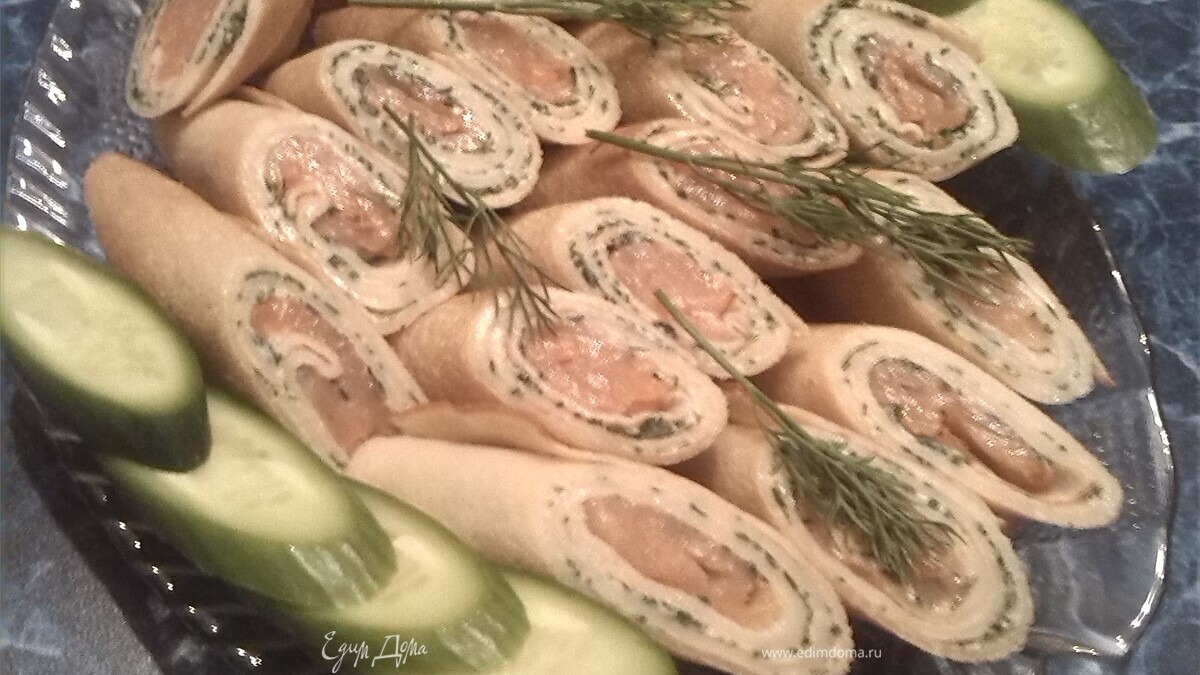 Блинчики с лососем