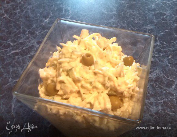 Салат с кальмарами