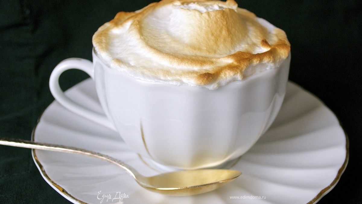 Горячий шоколад с "шапочкой" из маршмэллоу