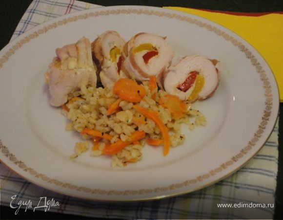 Куриные рулетики со сладким перцем Куриные рулетики со сладким перцем