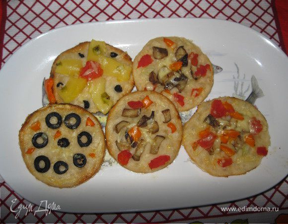 Пестрые мини-пиццы