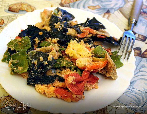 Фарфалле с кремом из креветок и бренди Фарфалле с кремом из креветок и бренди