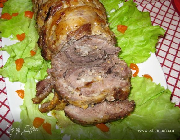 Праздничный рулет из свинины Праздничный рулет из свинины