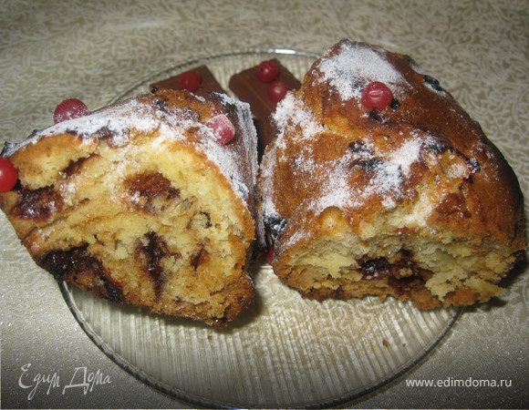 Ванильный кекс с шоколадом и брусникой