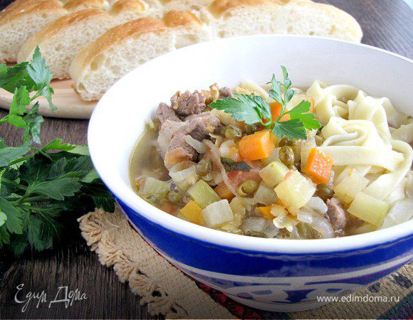 Мош угра, машевый суп с лапшой Мош угра, машевый суп с лапшой