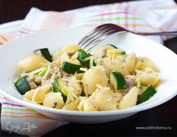 Ракушки с тунцом и цукини