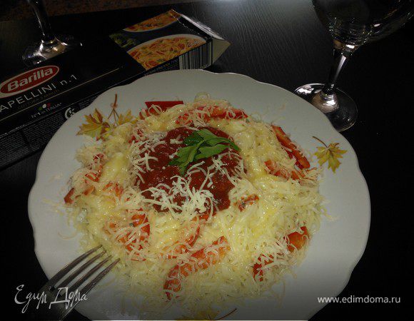 Капеллини с соусом и беконом 